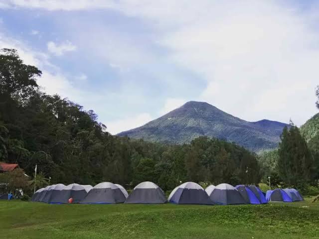 Tapian Ratu Camp Real Bukittinggi Kültér fotó