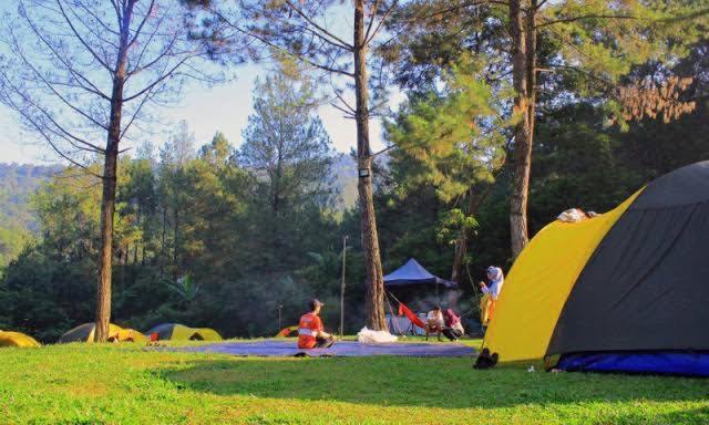 Tapian Ratu Camp Real Bukittinggi Kültér fotó