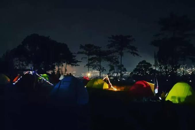 Tapian Ratu Camp Real Bukittinggi Kültér fotó